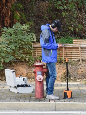 Pqwt-L7000 Multi Sensors Indoor&amp;Outdoor 5 เมตร เครื่องตรวจจับการรั่วน้ํา