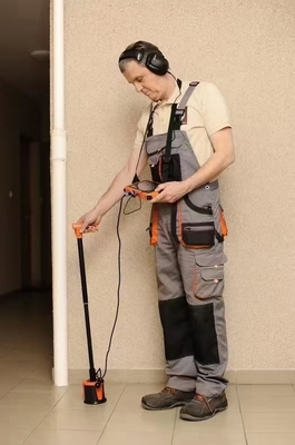 เครื่องตรวจจับการรั่วไหลของท่อน้ํากลางแจ้ง Pqwt-L2000 ความลึก 5m เครื่องตรวจจับกลาง