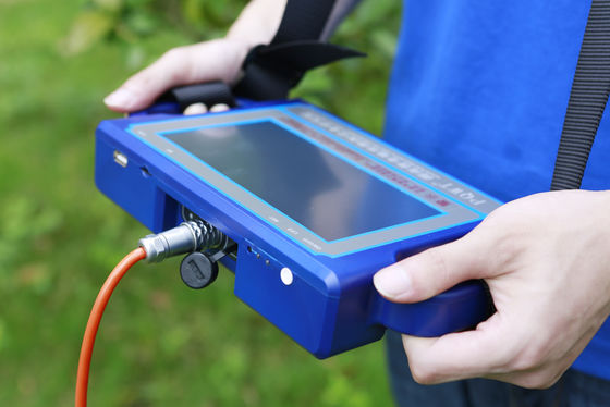 เครื่องตรวจจับน้ำบาดาลแบบหลายความถี่ PQWT S500 พร้อม 8 ช่องสัญญาณและช่วงการวัด 0mV-2000mV